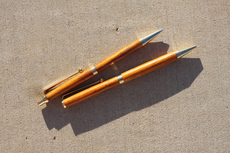 Unknow Pen & Pencil Set